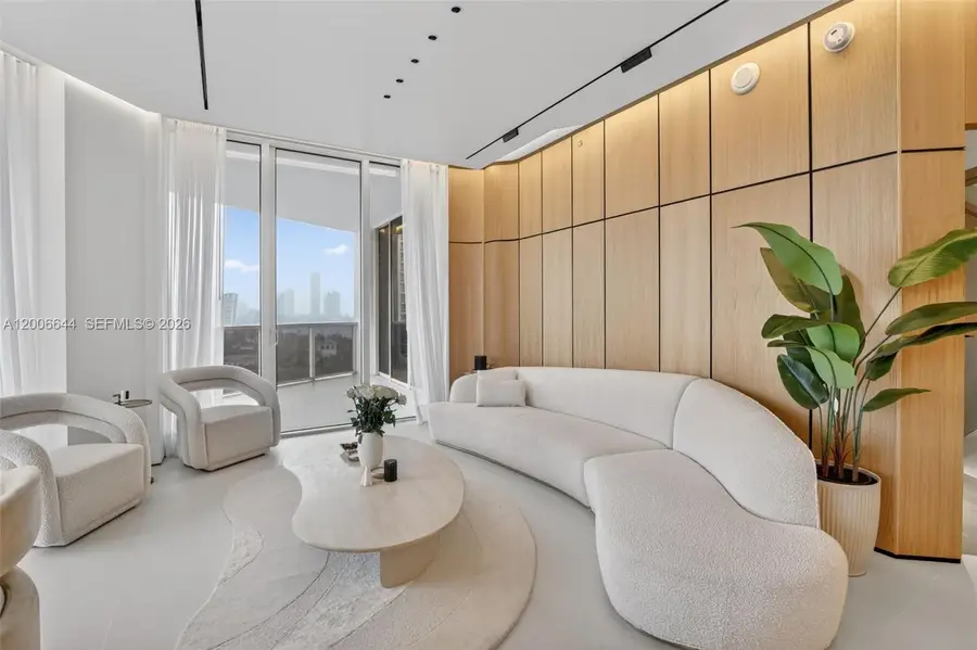 4100 Island Blvd #904, Aventura, FL 33160 - #2