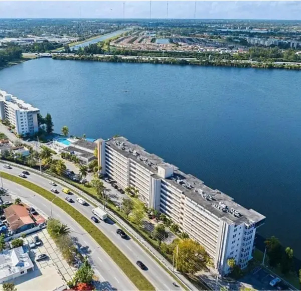 1175 NE Miami Gardens Dr #703, Miami, FL 33179