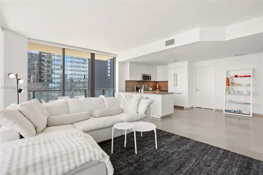 68 SE 6th St #2701, Miami, FL 33131 - #2