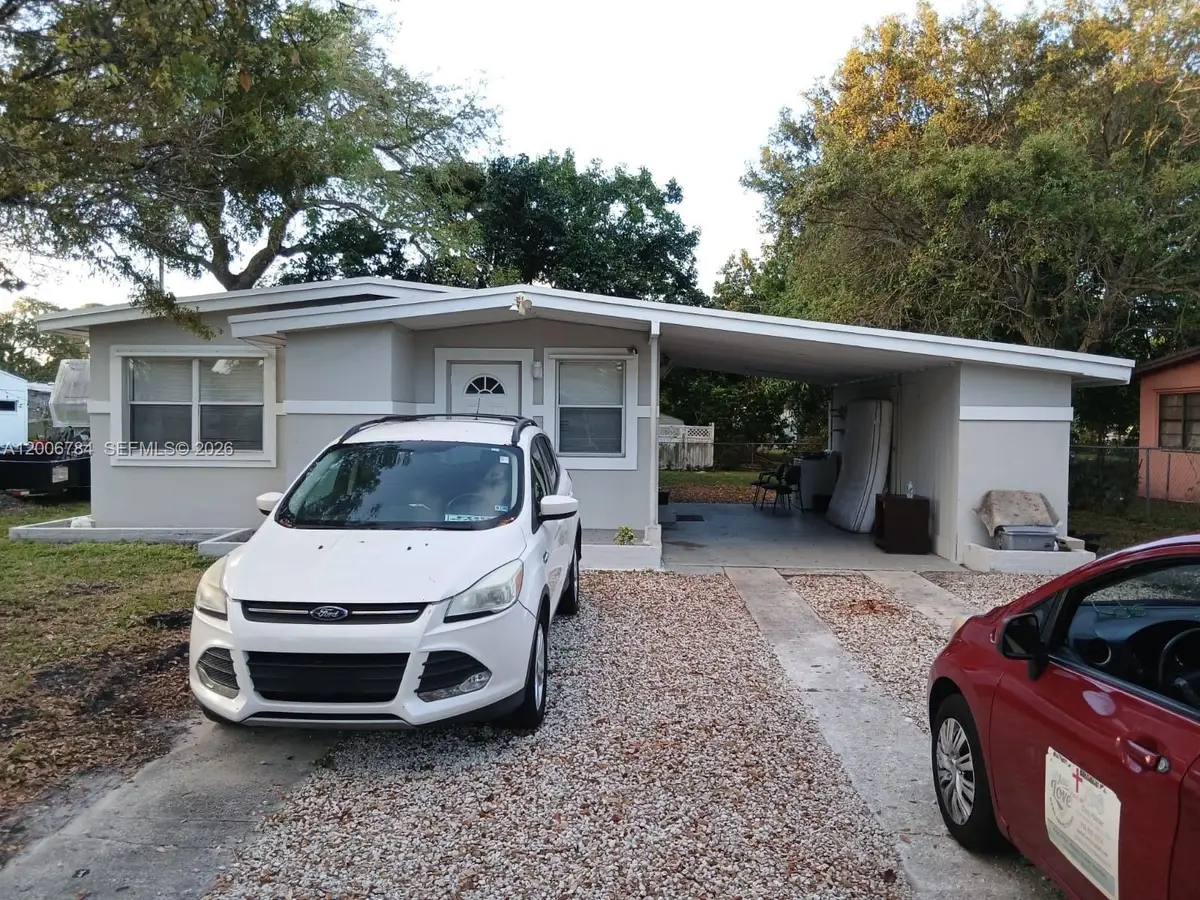 948 NW 14th Ct, Fort Lauderdale, FL 33311 - #1