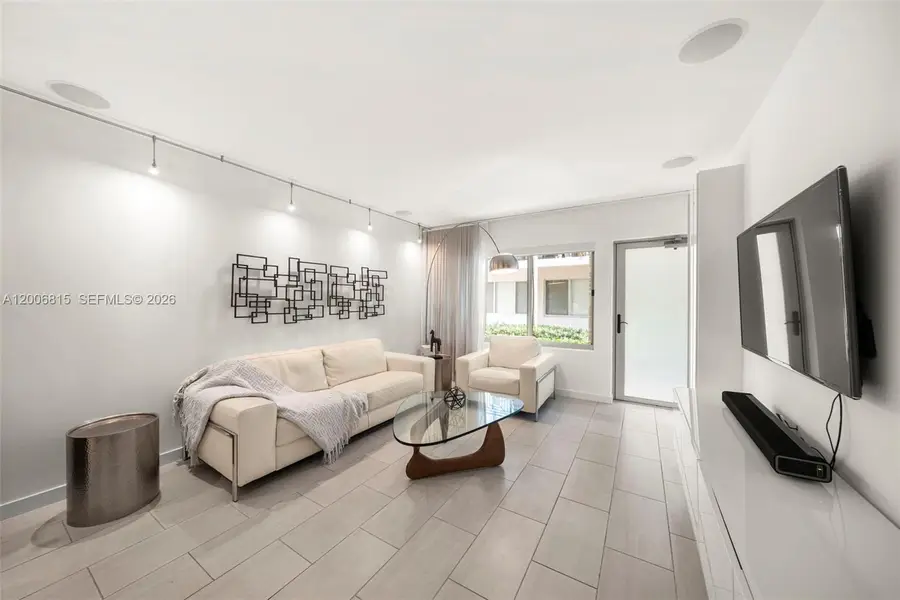2130 Park Ave #3, Miami Beach, FL 33139 - #3