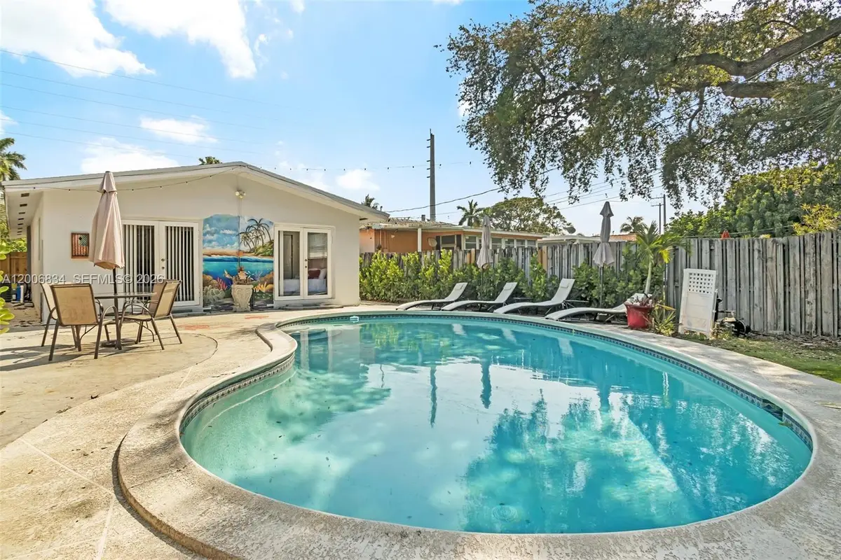 1547 NE 38th St, Oakland Park, FL 33334 - #1