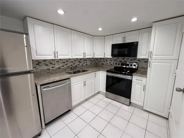 400 Kings Point Dr #608, Sunny Isles Beach, FL 33160