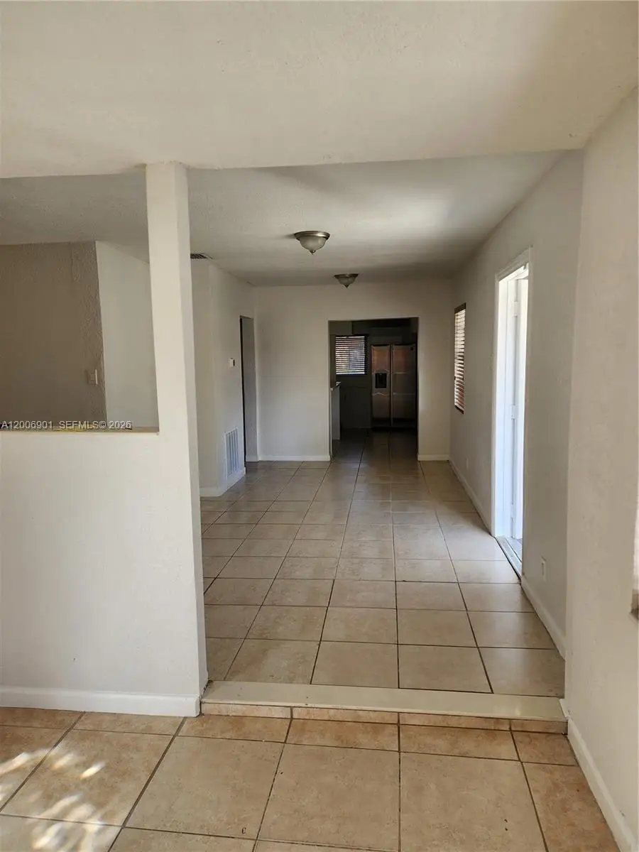 2837 NW 9th Ct, Fort Lauderdale, FL 33311 - #3