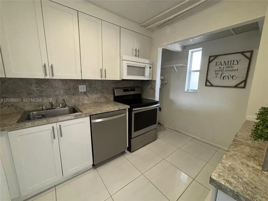 8060 Fairview Dr #101, Tamarac, FL 33321 - #3