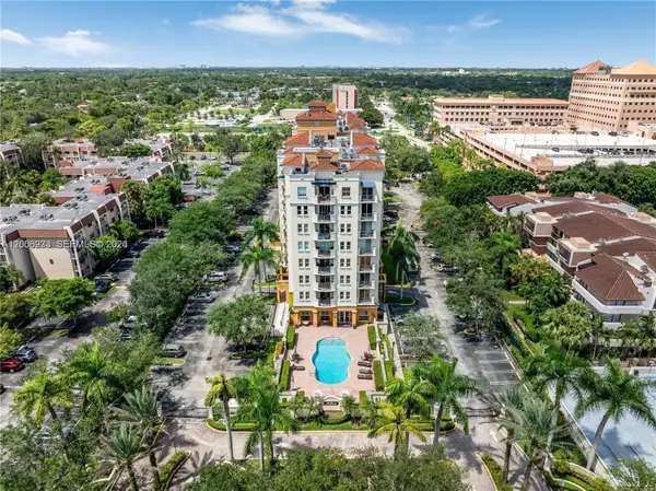 9021 SW 94th St #509, Miami, FL 33176