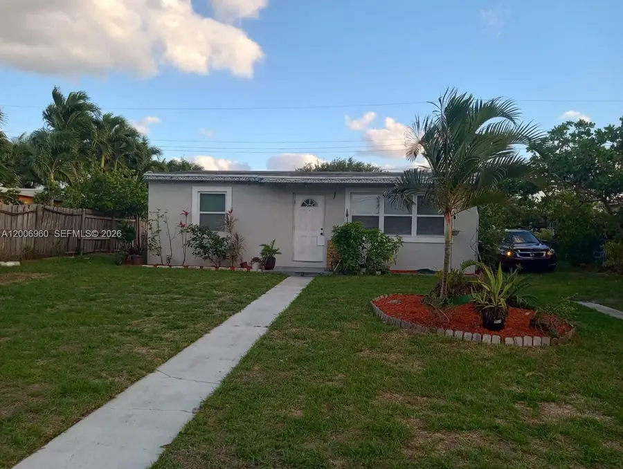 508 Beech Rd, West Palm Beach, FL 33409 - #2
