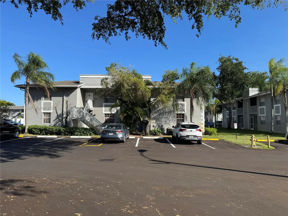 471 NE 210th Circle Ter #103, Miami, FL 33179 - #1
