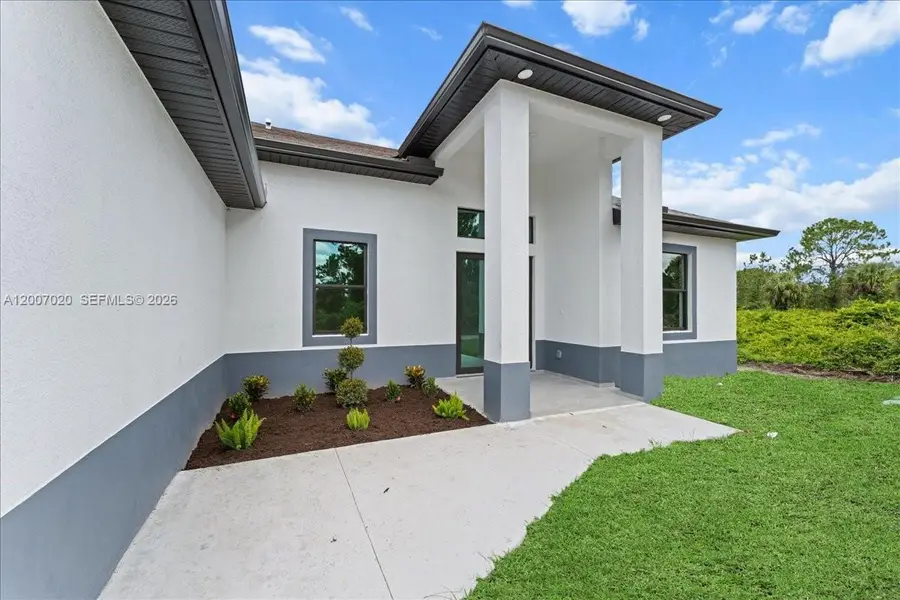 1033 E Plymouth St E, Lehigh Acres, FL 33974 - #2