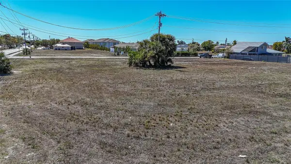 804 Gleason Pkwy, Other, FL 33914