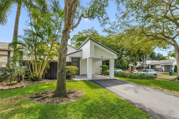 380 Fairway Cir #46, Weston, FL 33326