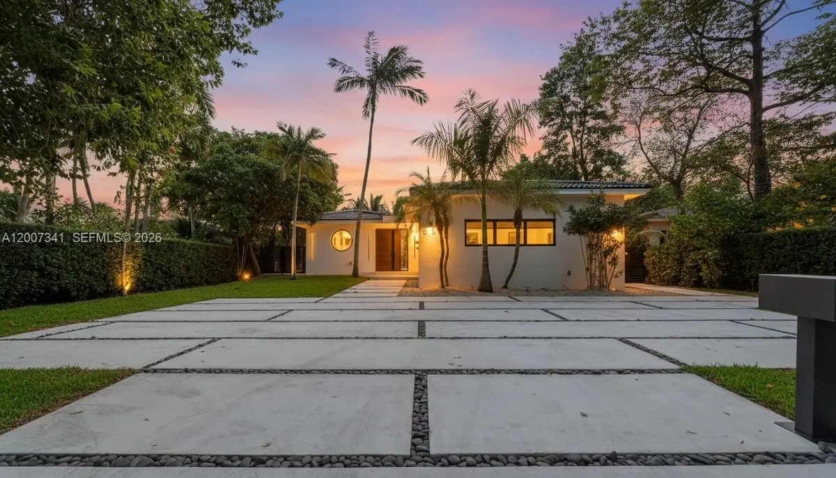 550 S Shore Dr, Miami Beach, FL 33141 - #1
