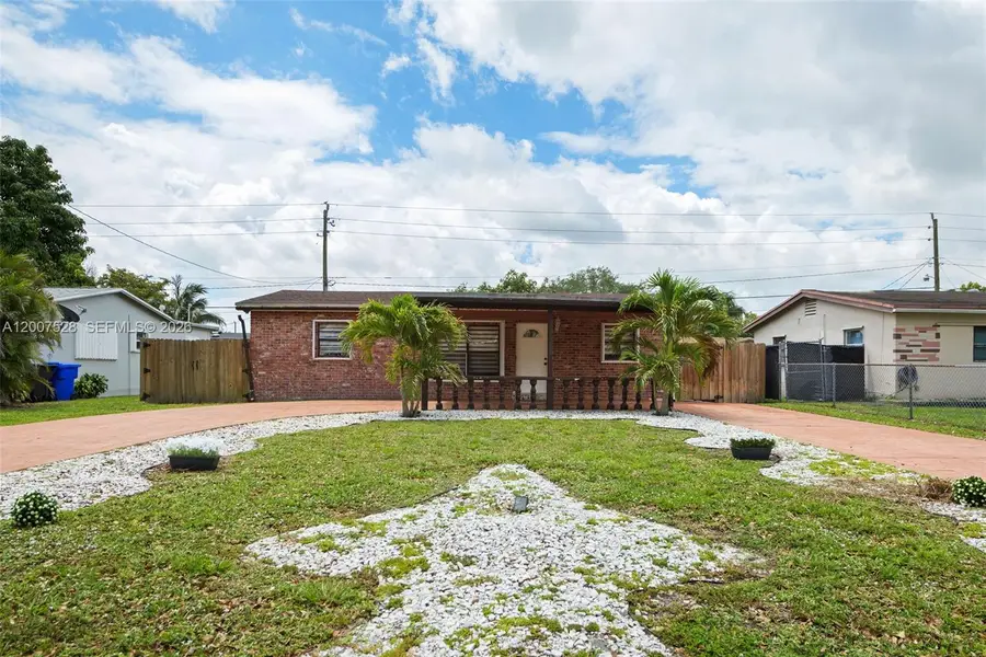 6870 Thomas St, Hollywood, FL 33024 - #3