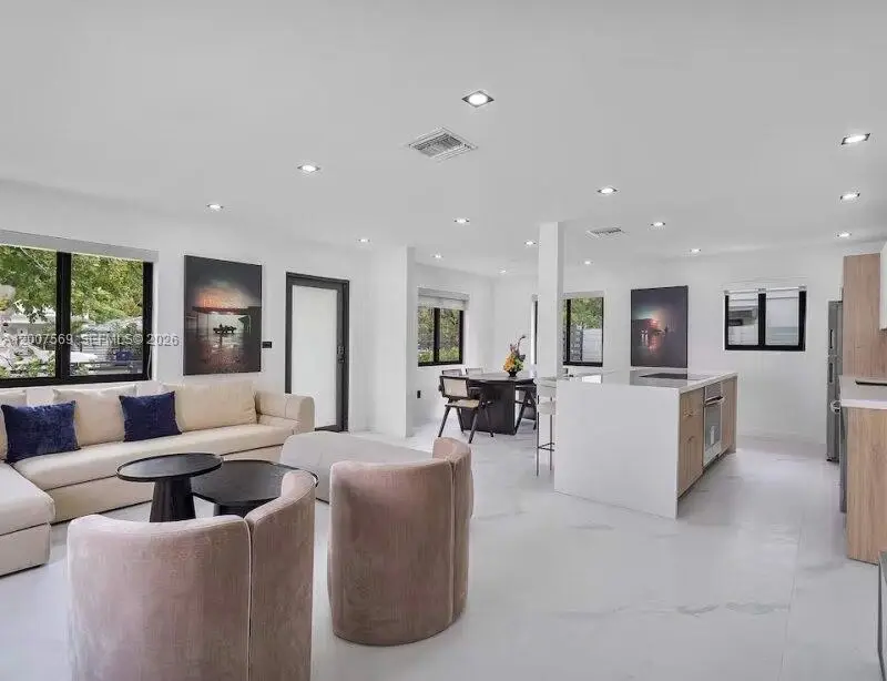 400 NW 40th St, Miami, FL 33127 - #2