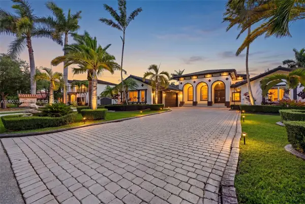 19533 SW 130th Ave, Miami, FL 33177