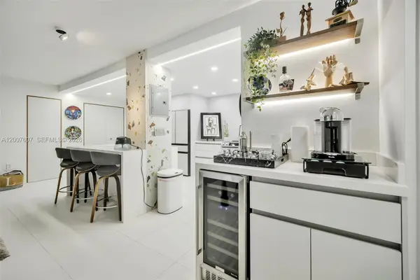 6801 Indian Creek Dr #304, Miami Beach, FL 33141