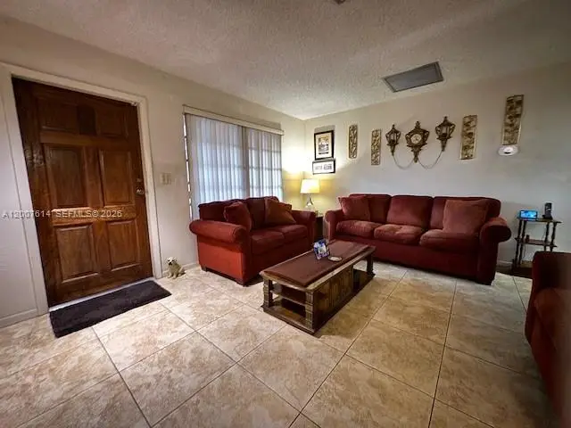 730 NW 138th St, Miami, FL 33168 - #2