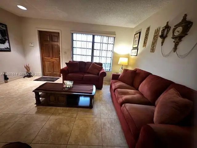 730 NW 138th St, Miami, FL 33168 - #3
