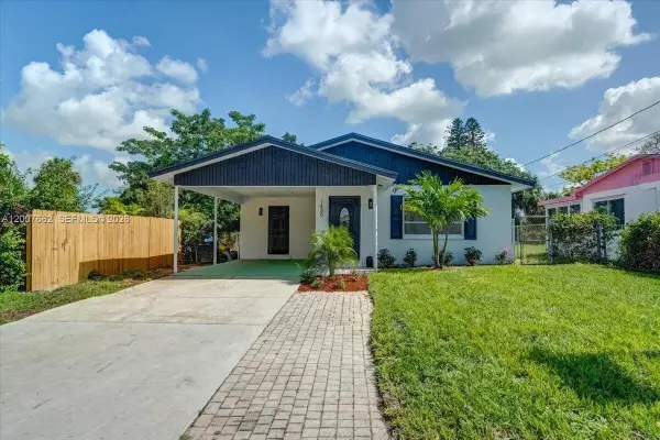 1480 W 36th St, Riviera Beach, FL 33404