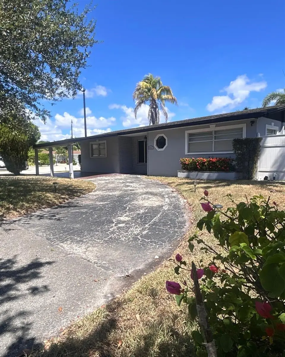 221 NE 24th St, Pompano Beach, FL 33064 - #1