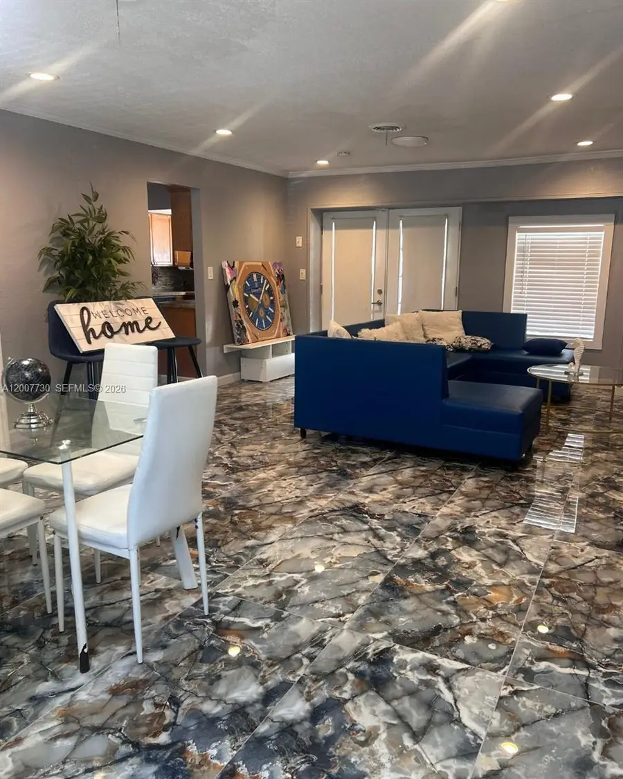 221 NE 24th St, Pompano Beach, FL 33064 - #3