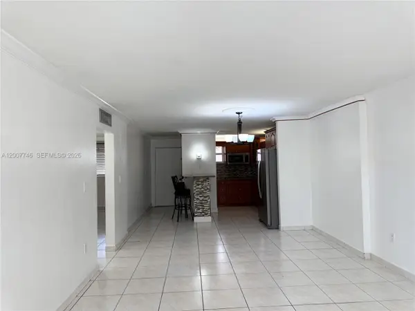 1850 W 56th St #2404, Hialeah, FL 33012