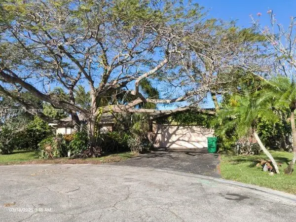 11075 NW 38th St, Coral Springs, FL 33065
