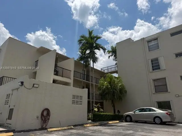 709 Curtiss Pkwy #20, Miami Springs, FL 33166 - #2