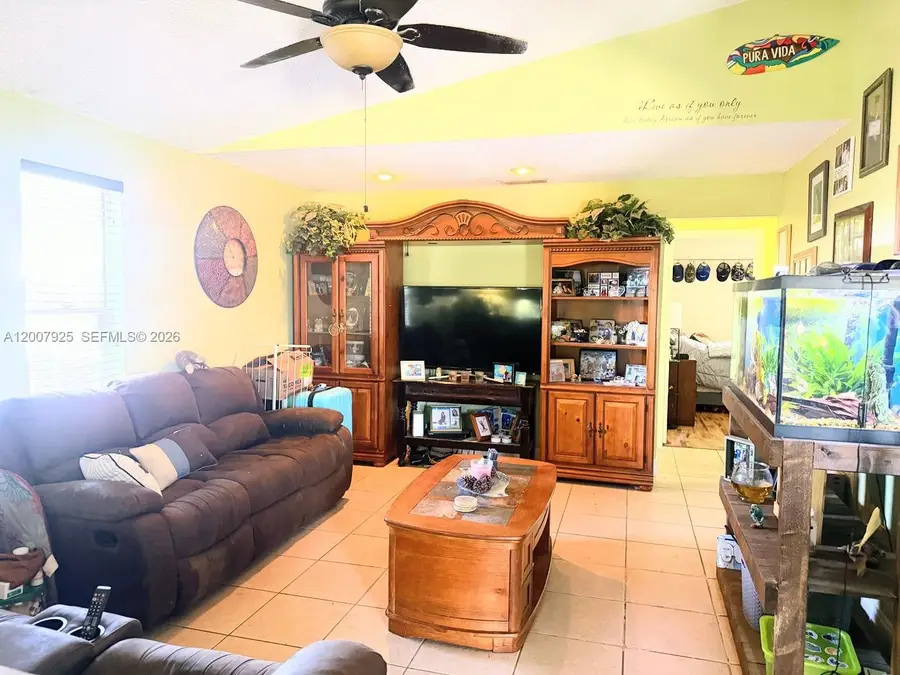 13541 SW 10th Pl, Davie, FL 33325 - #3
