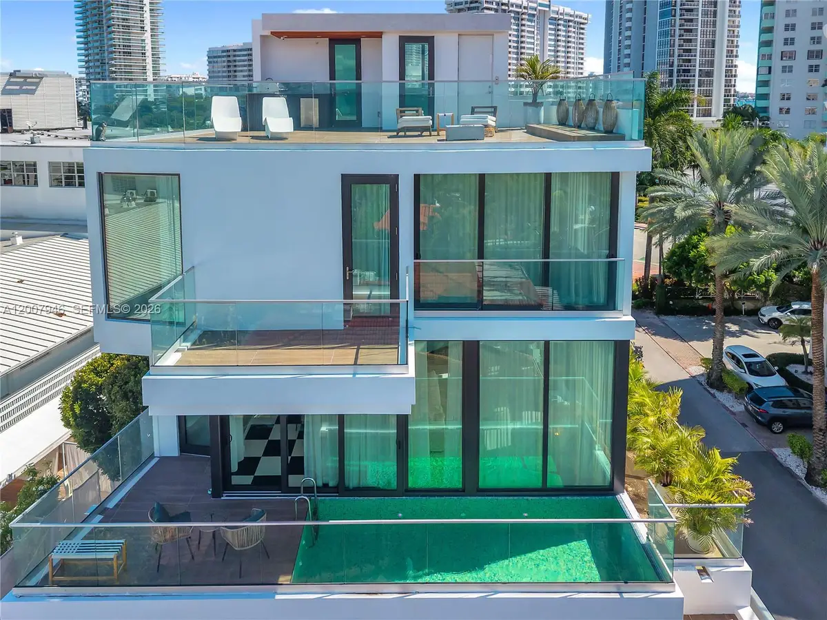 11 Century Ln, Miami Beach, FL 33139 - #1