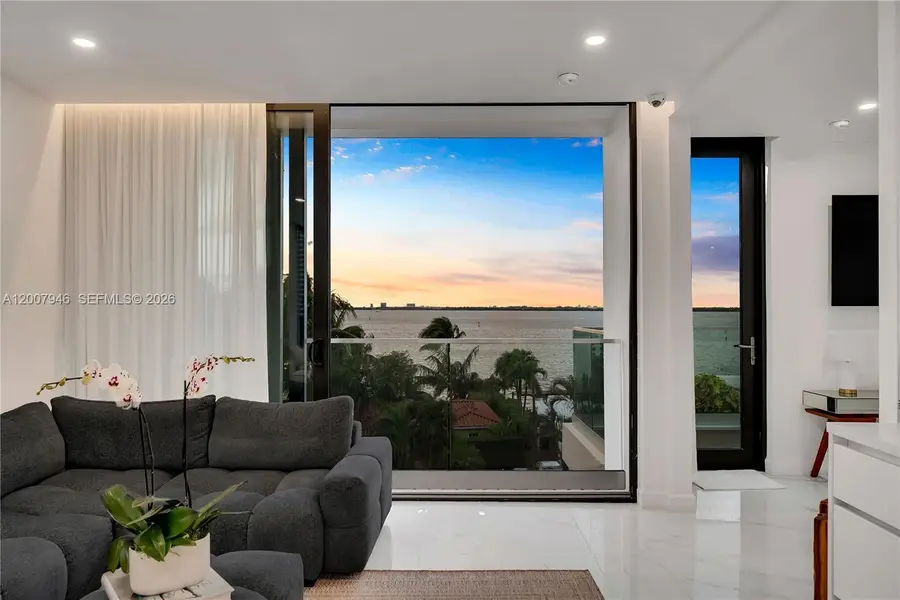 11 Century Ln, Miami Beach, FL 33139 - #3