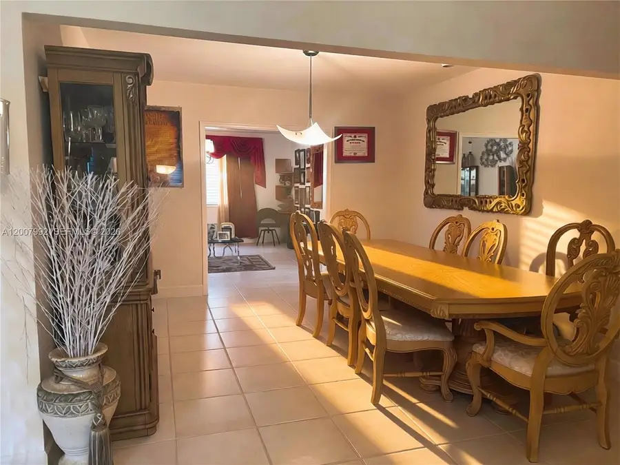 5306 Roosevelt St, Hollywood, FL 33021 - #2