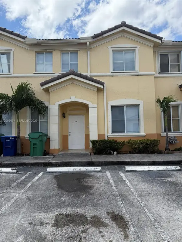 6940 NW 177th St #P104, Hialeah, FL 33015