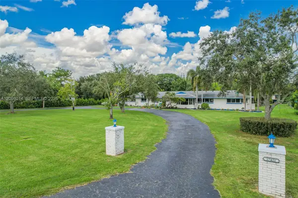 17421 SW 300th St, Homestead, FL 33030