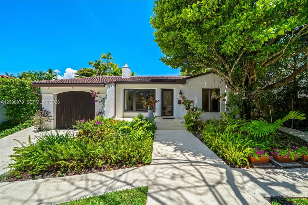 739 Lakeview Dr, Miami Beach, FL 33140 - #1