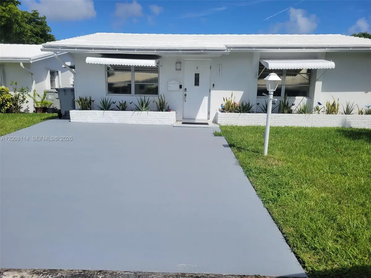 141 NW 28th St, Pompano Beach, FL 33064 - #1