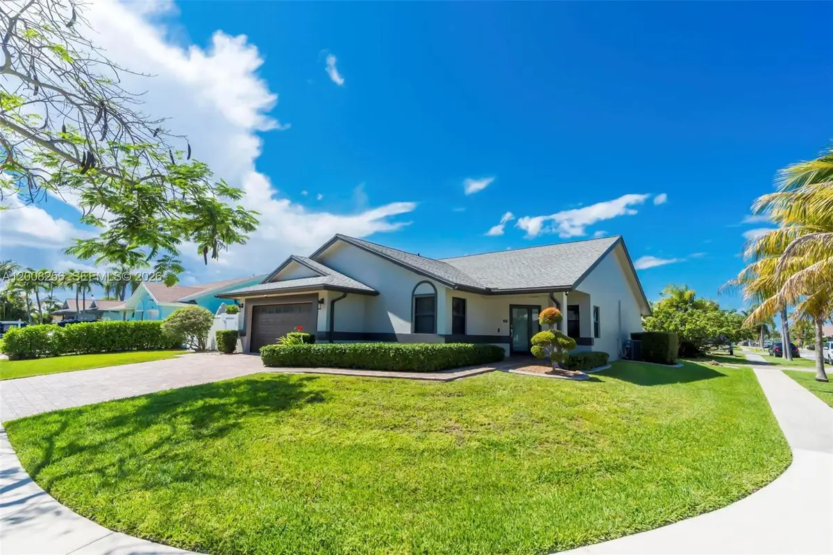 235 SE 9th St, Dania Beach, FL 33004 - #1