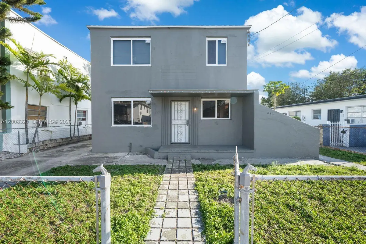 842 SW 3rd St, Miami, FL 33130 - #1