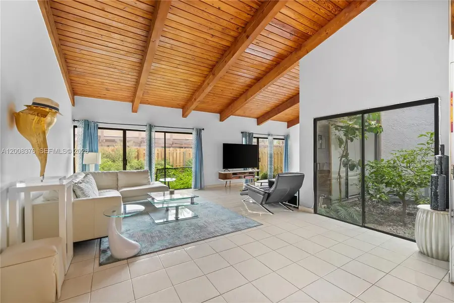 2679 S Parkview Dr, Hallandale Beach, FL 33009 - #3