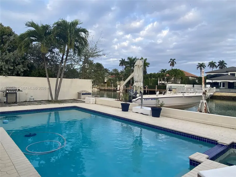 3485 N Meridian Ave, Miami Beach, FL 33140 - #2