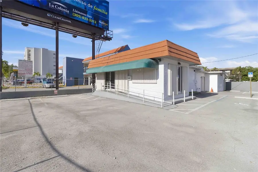 470 NW 22nd Ave, Miami, FL 33125 - #3