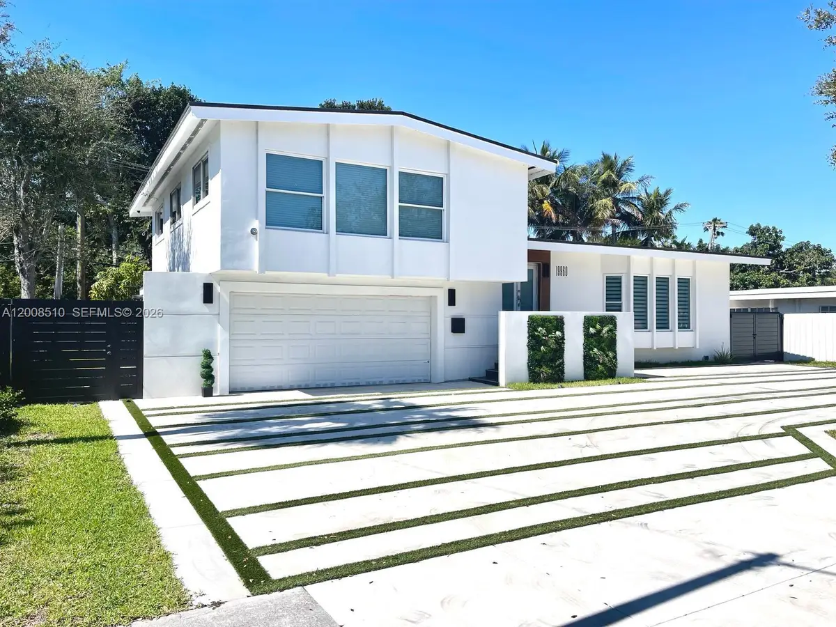 19960 Highland Lakes Blvd, Miami, FL 33179 - #1