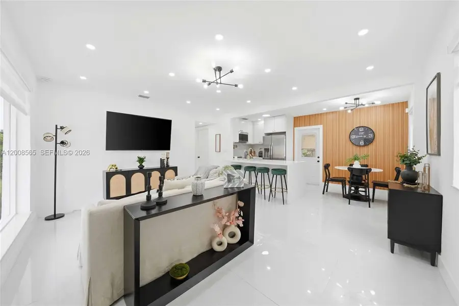 10860 SW 40th Ter, Miami, FL 33165 - #3