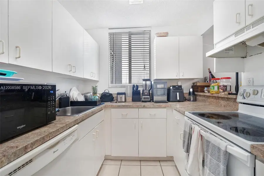 126 SW 17th Rd #507, Miami, FL 33129 - #3