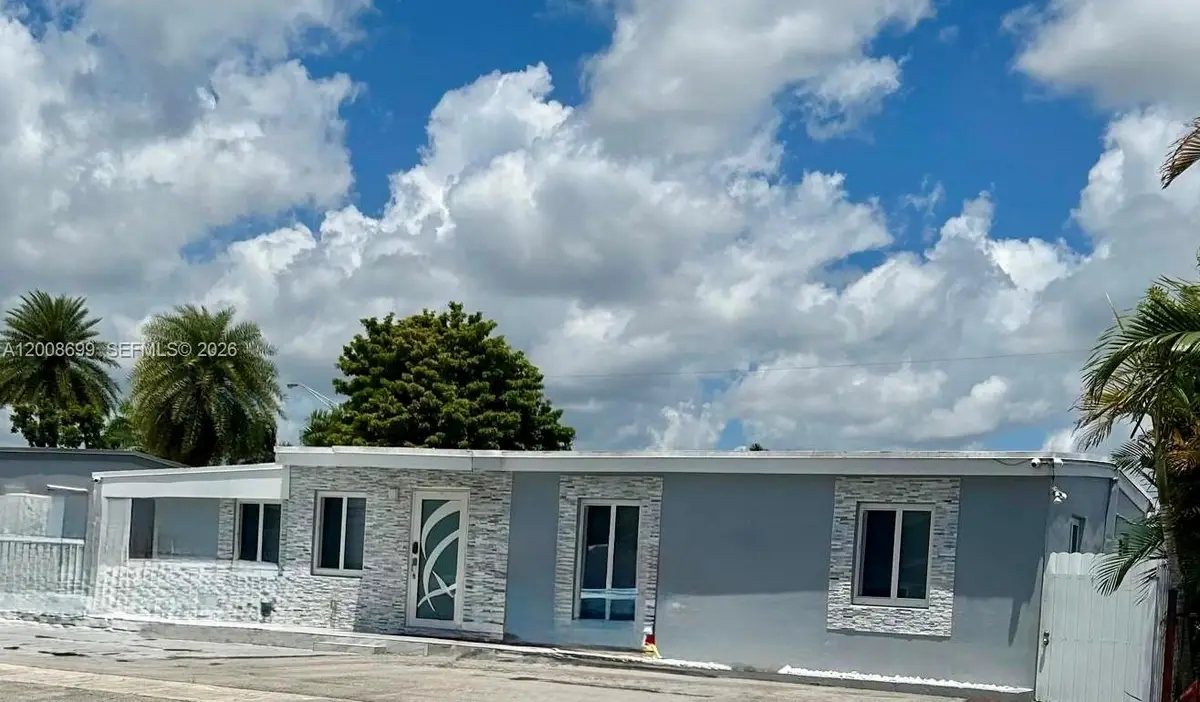 367 W 33rd St, Hialeah, FL 33012 - #1