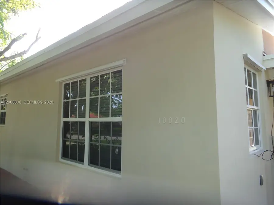 10020 Dominican Dr, Cutler Bay, FL 33189 - #2