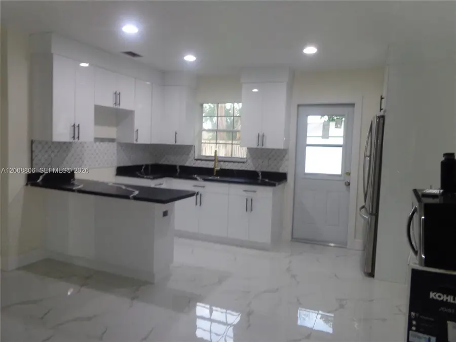 10020 Dominican Dr, Cutler Bay, FL 33189 - #3