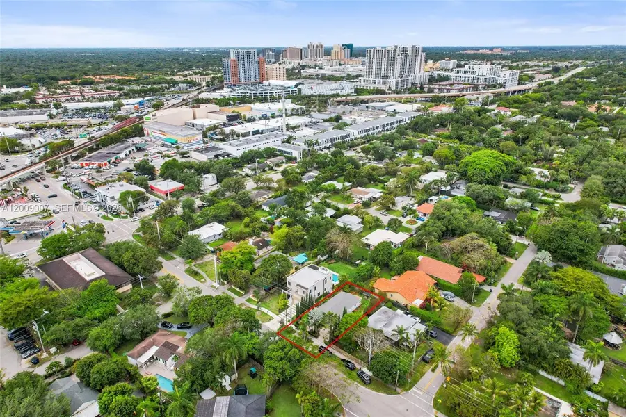7840 SW 67th Ave, South Miami, FL 33143 - #2