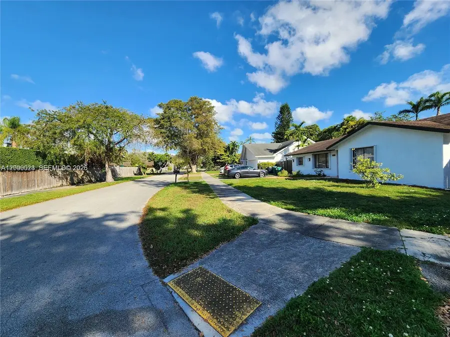 9825 SW 132nd Ct, Miami, FL 33186 - #2