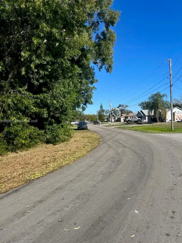 6537 NW Chugwater Cir, Port St Lucie, FL 34983